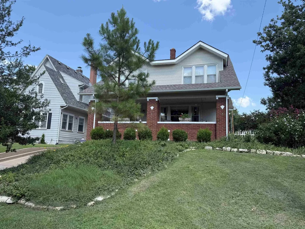 426 S Yale Wichita KS 67218
