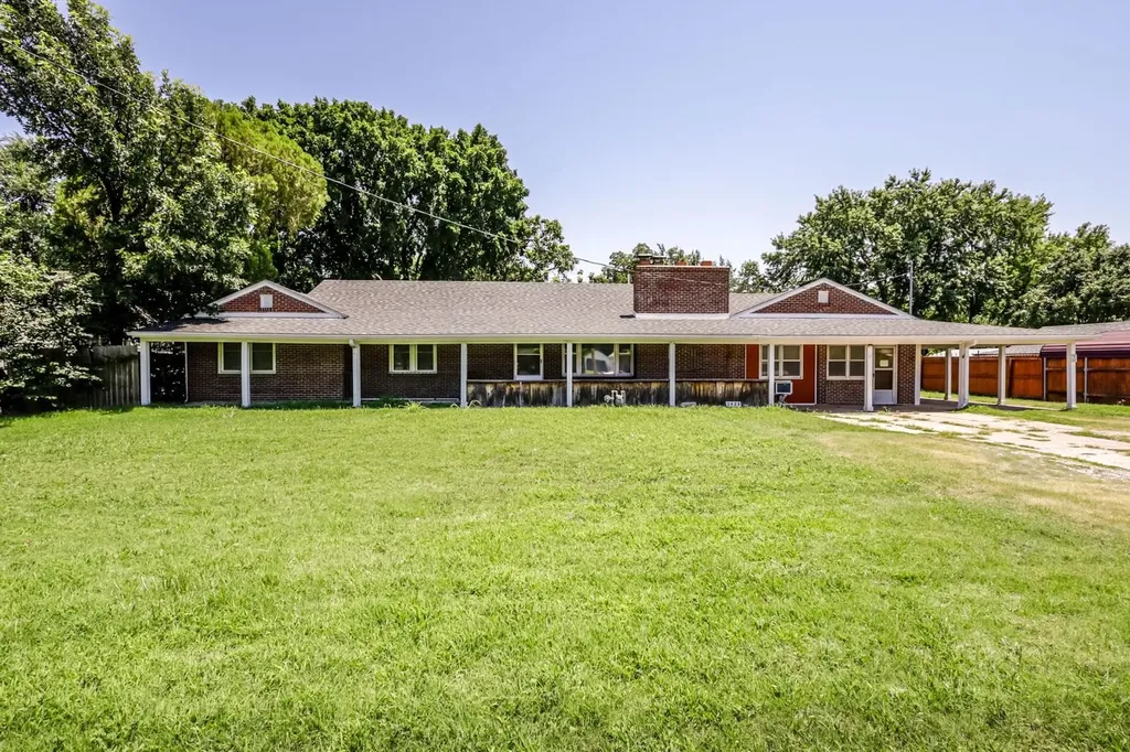2928 N Amidon Wichita KS 67204