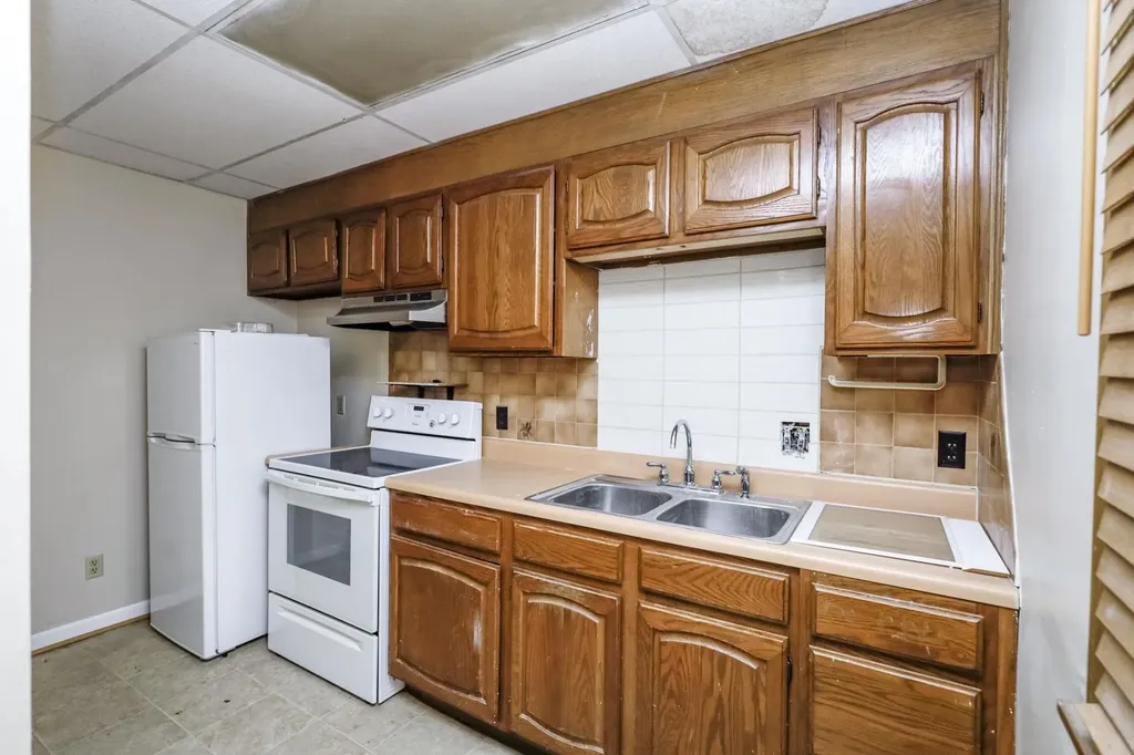 2928 N Amidon Wichita KS 67204