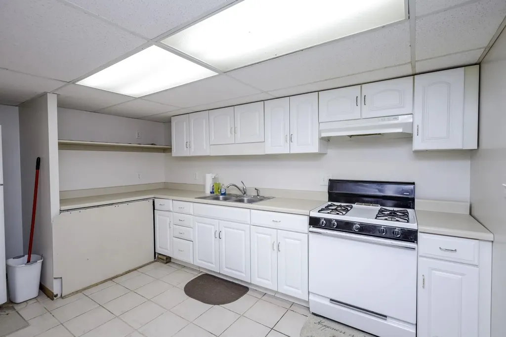 2928 N Amidon Wichita KS 67204