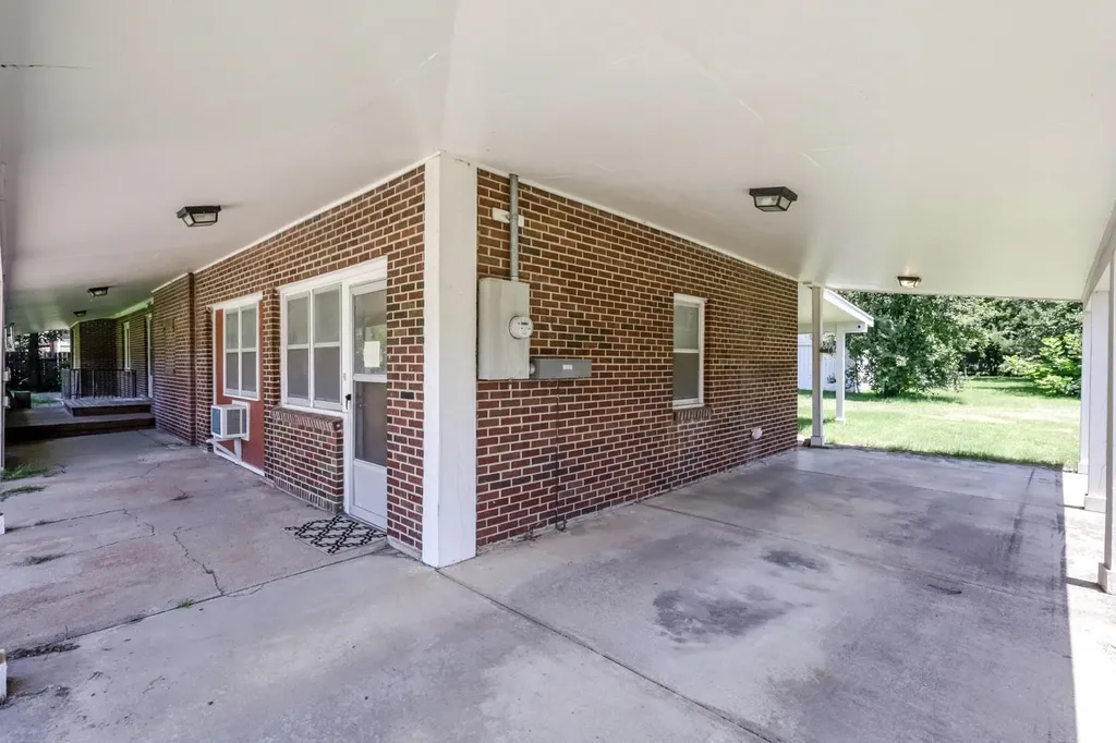 2928 N Amidon Wichita KS 67204