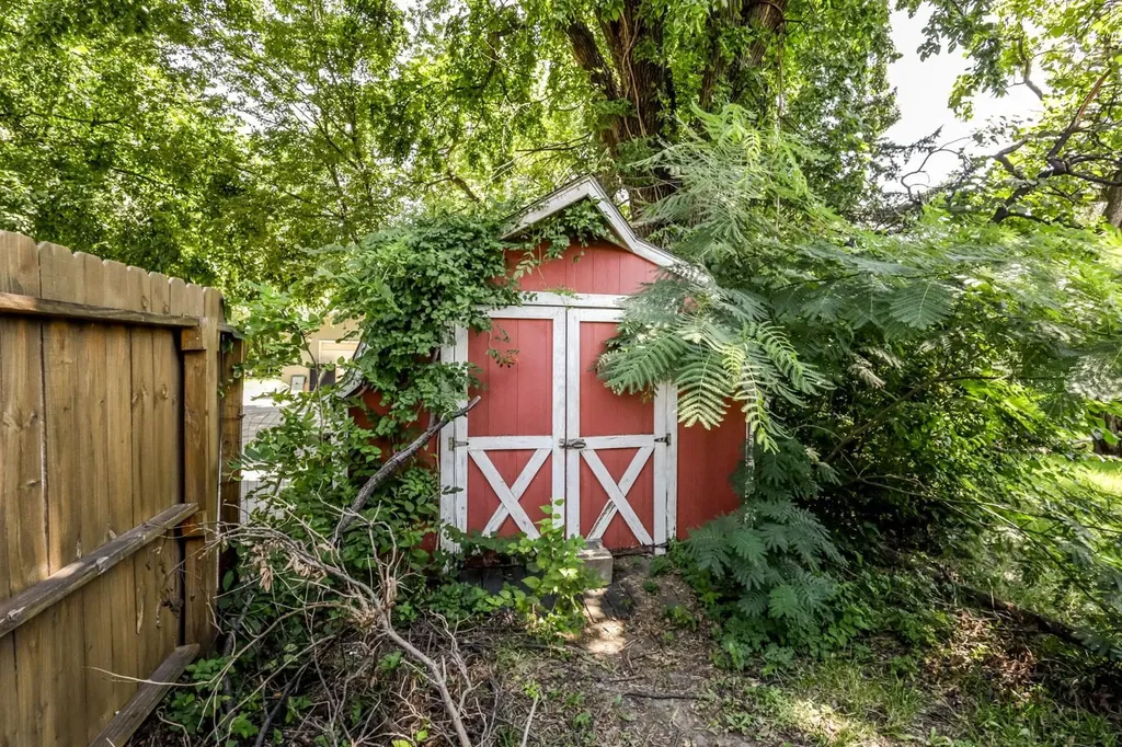 2928 N Amidon Wichita KS 67204