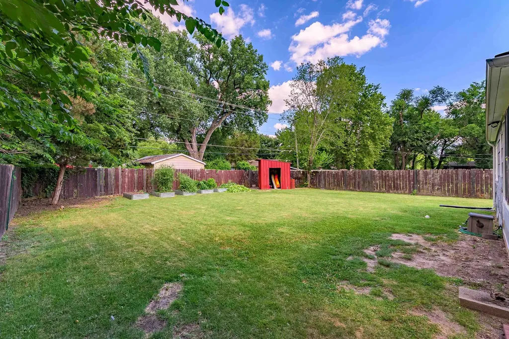730 S Fountain Avenue Wichita KS 67218-2131