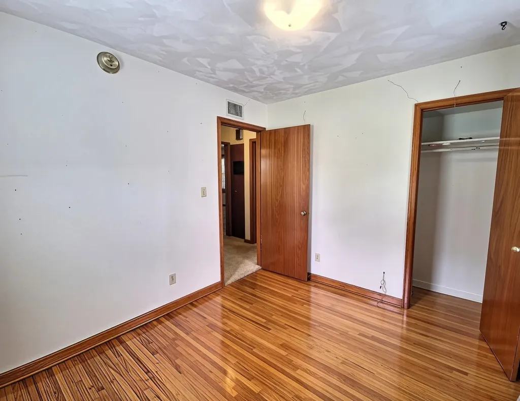 5913 E Bellaire Street Wichita KS 67218