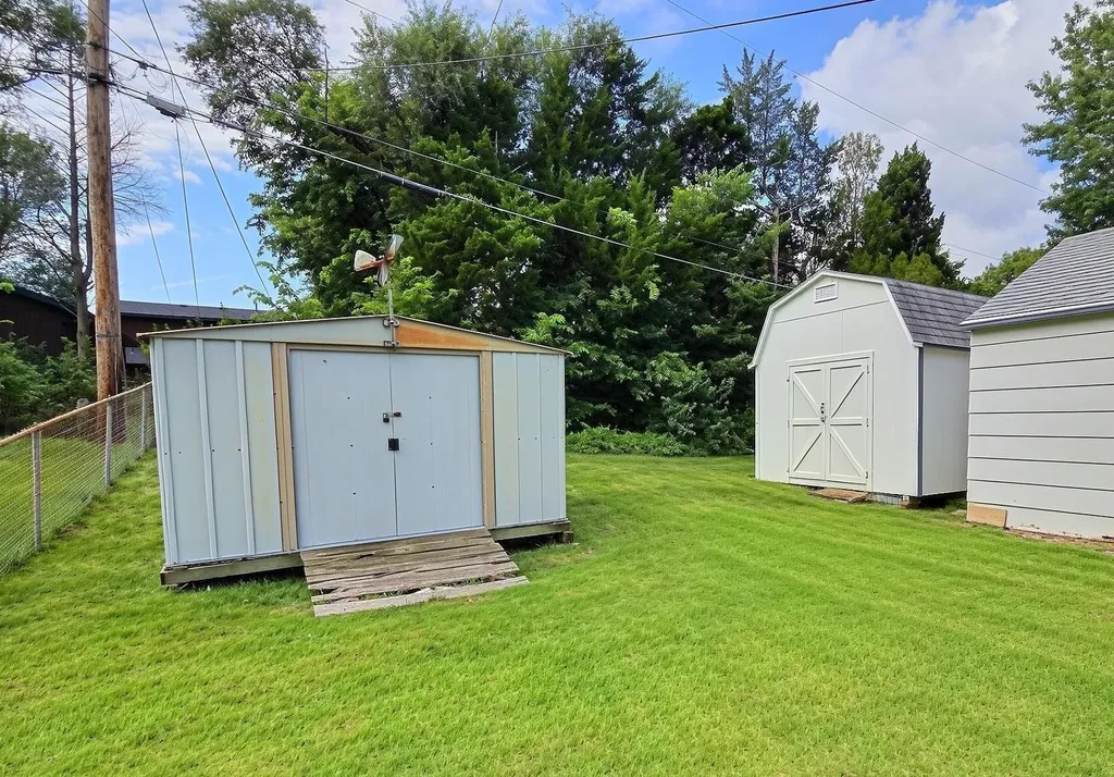 5913 E Bellaire Street Wichita KS 67218