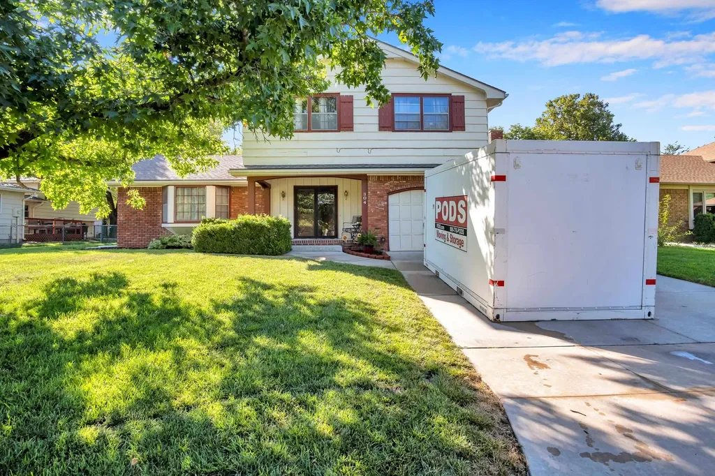 304 Rolling Hills Drive Newton KS 67114
