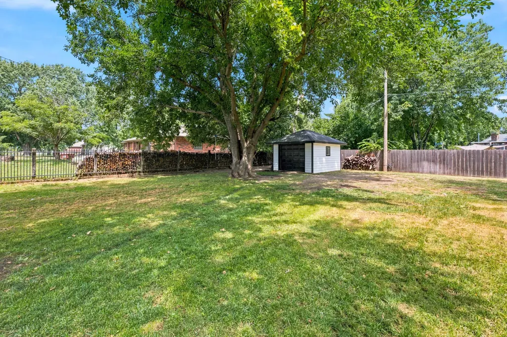 2200 W 51st Street Wichita KS 67204