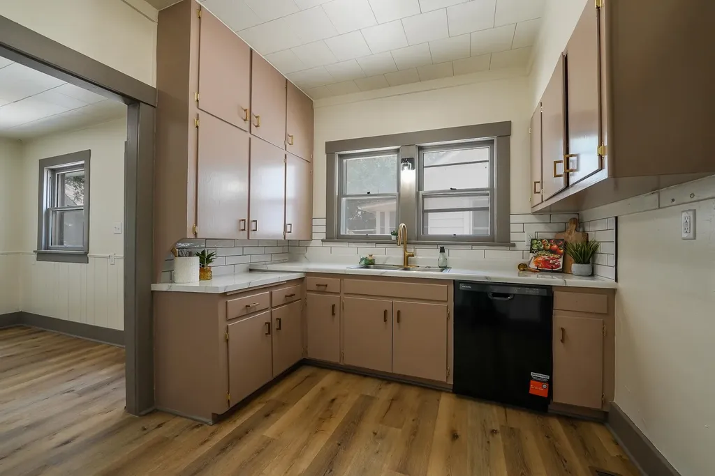 1126 W 1st Avenue El Dorado KS 67042