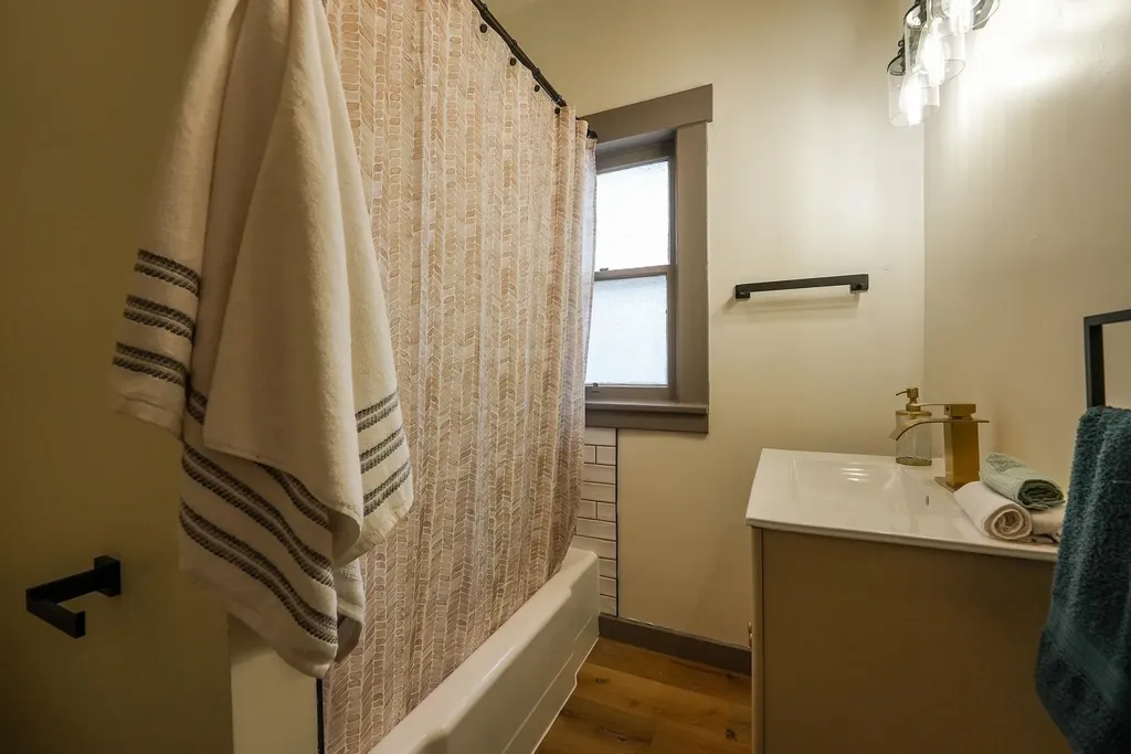 1126 W 1st Avenue El Dorado KS 67042