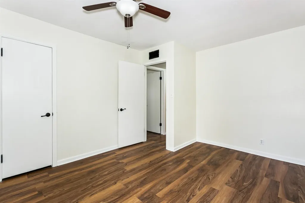 1924 S Fern Avenue Wichita KS 67213