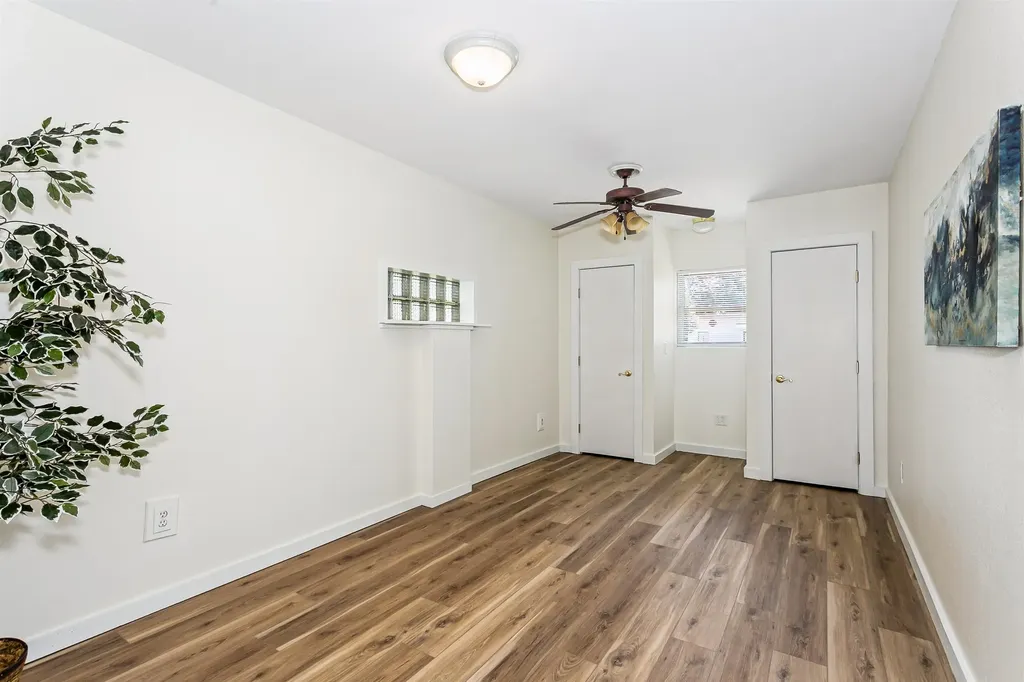 1924 S Fern Avenue Wichita KS 67213