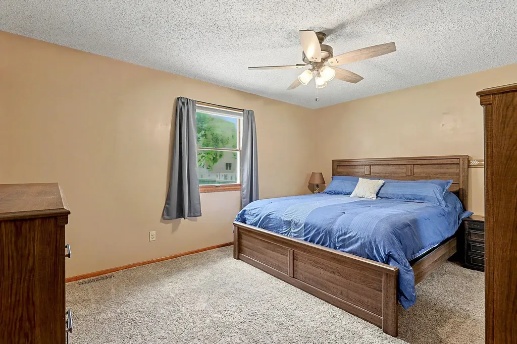 514 W 54th Street S Wichita KS 67217