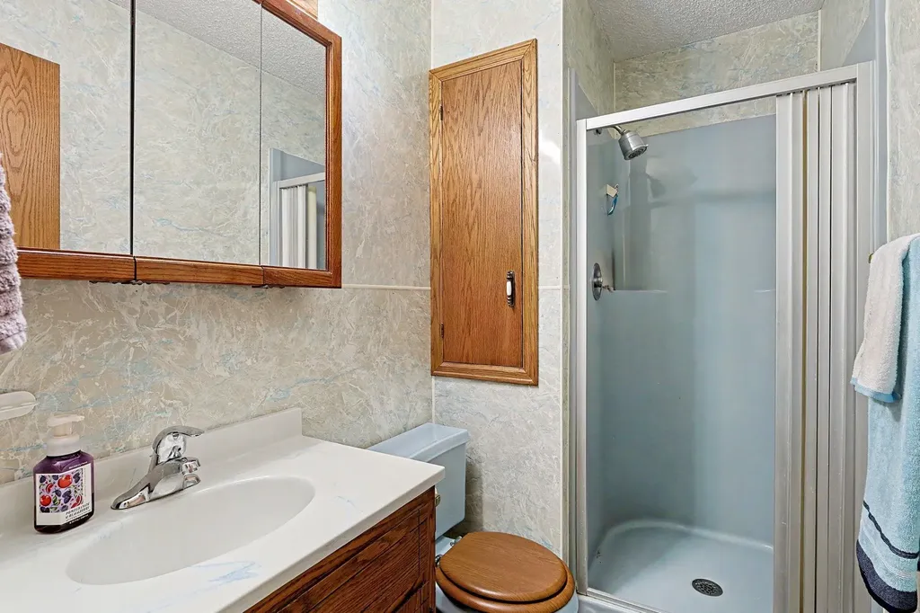 514 W 54th Street S Wichita KS 67217