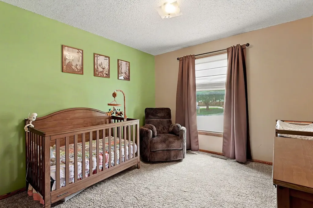 514 W 54th Street S Wichita KS 67217