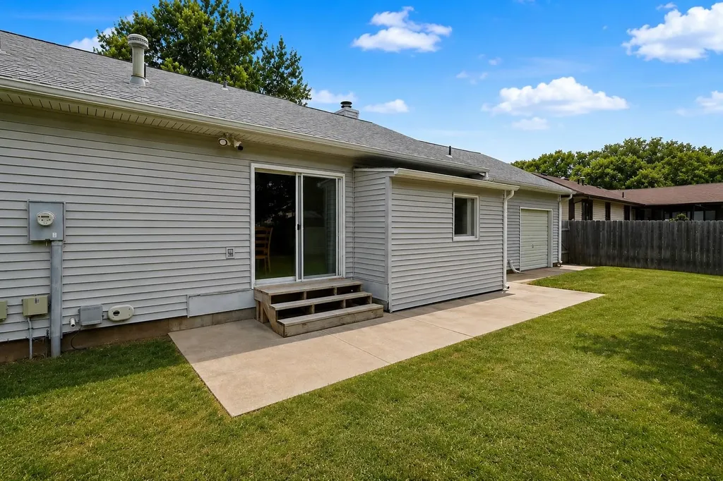514 W 54th Street S Wichita KS 67217
