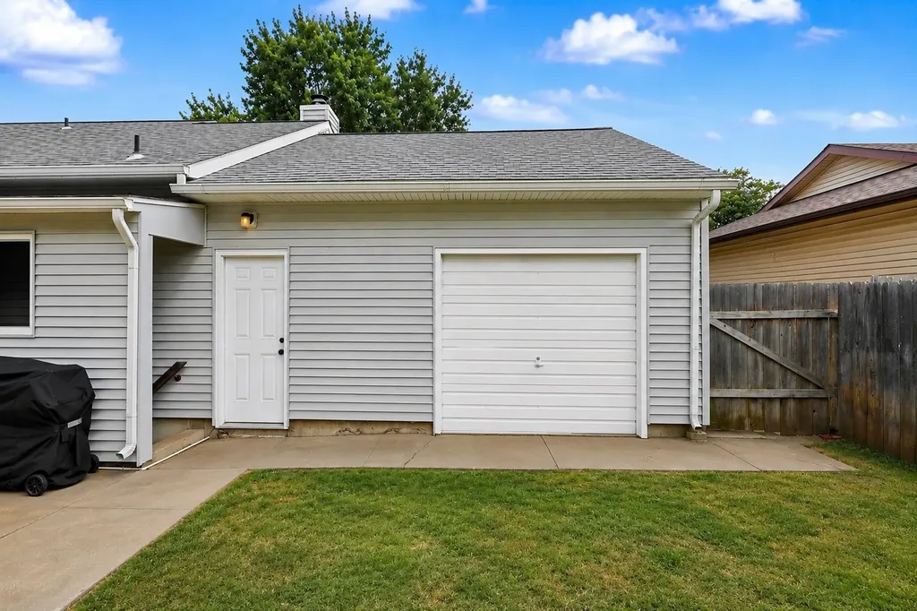 514 W 54th Street S Wichita KS 67217