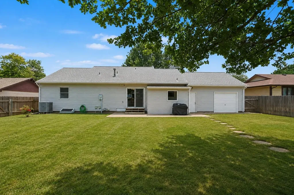 514 W 54th Street S Wichita KS 67217