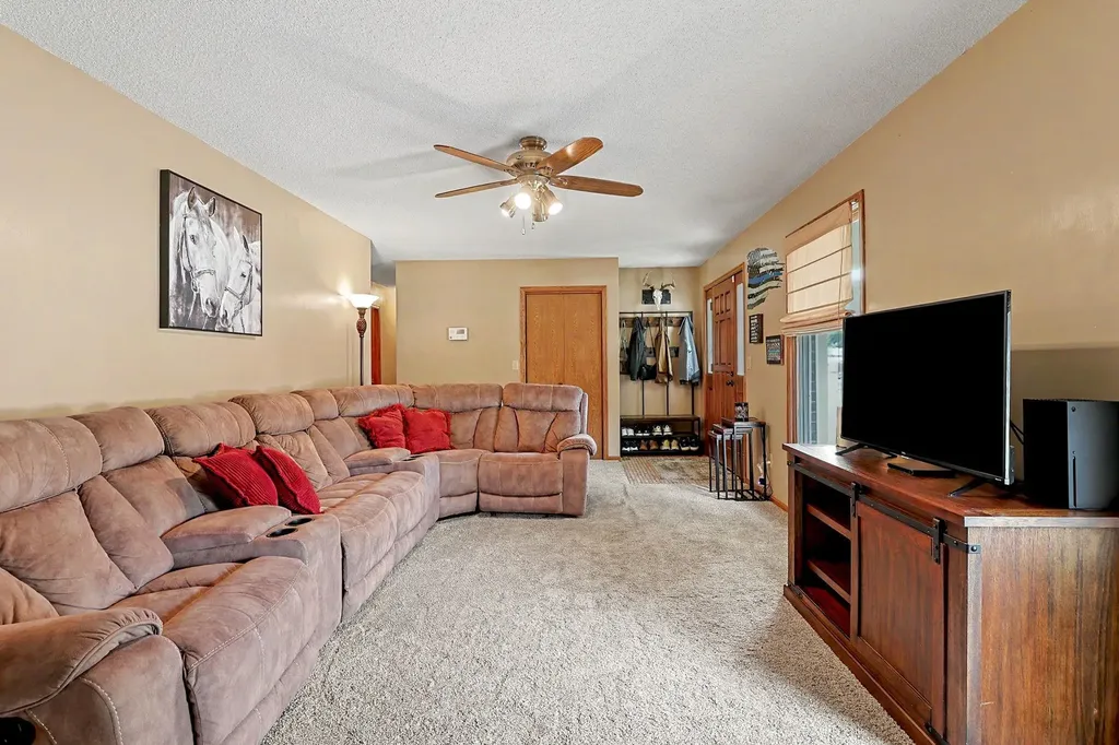 514 W 54th Street S Wichita KS 67217