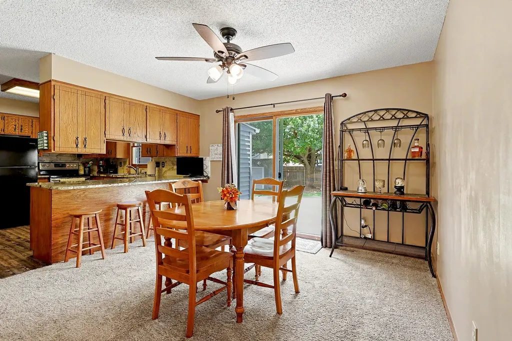 514 W 54th Street S Wichita KS 67217