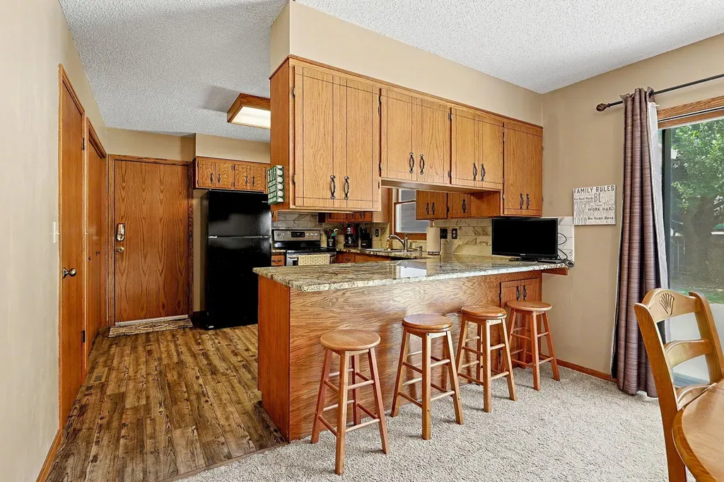 514 W 54th Street S Wichita KS 67217