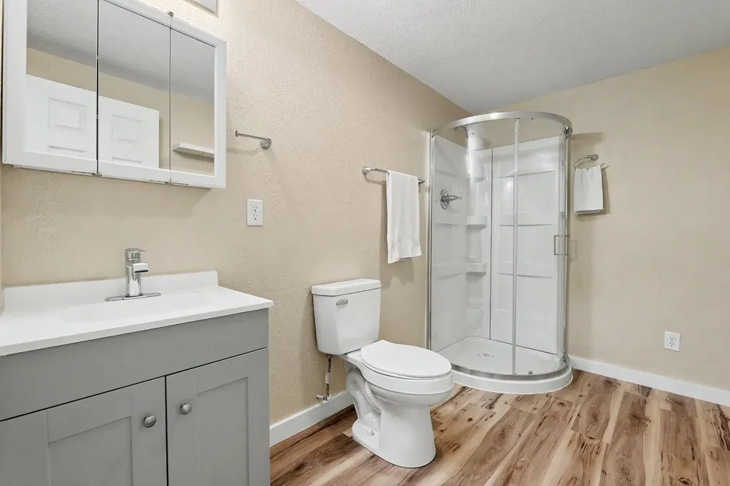 1800 S Millwood Wichita KS 67213