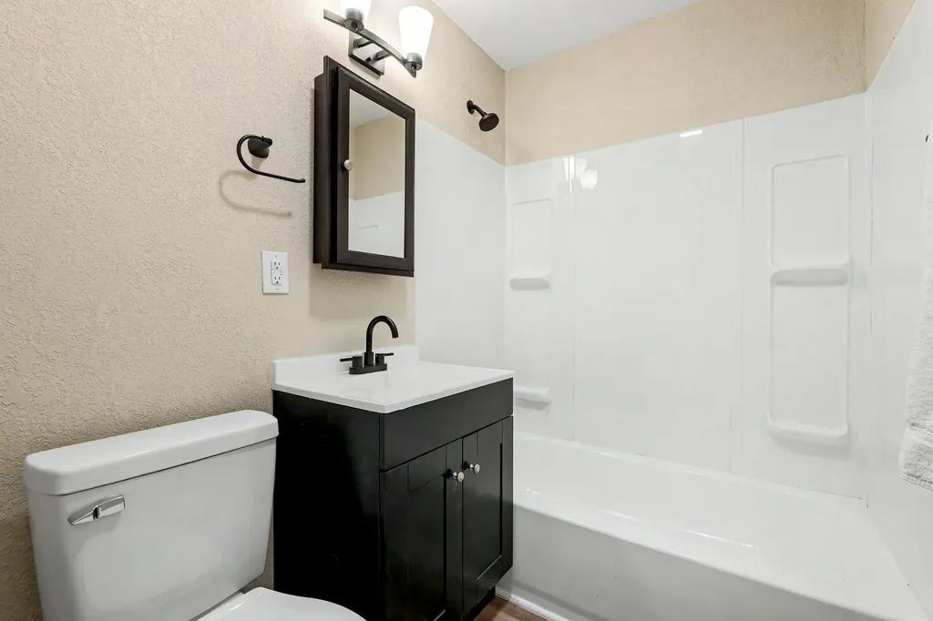 1800 S Millwood Wichita KS 67213