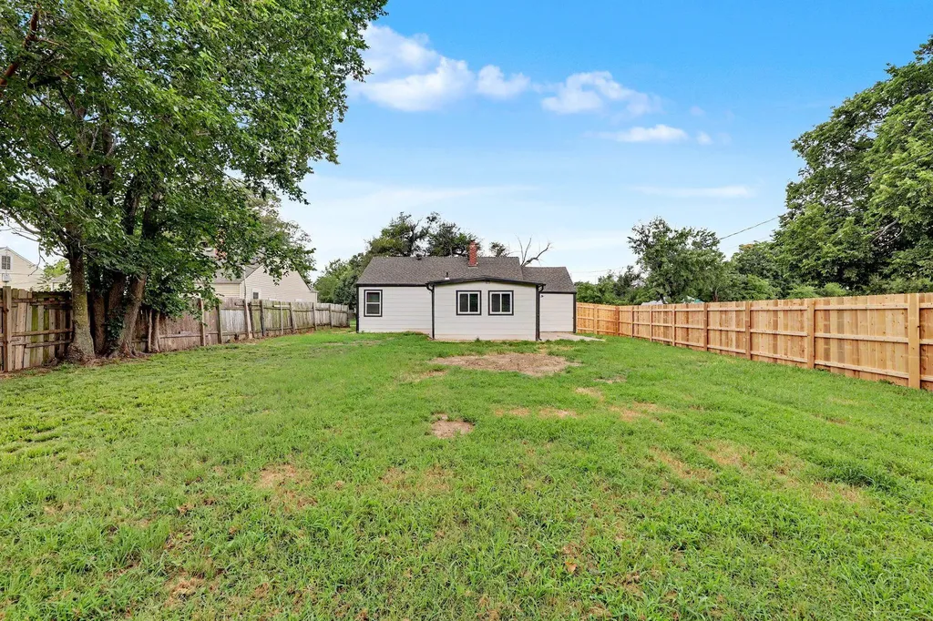 1800 S Millwood Wichita KS 67213