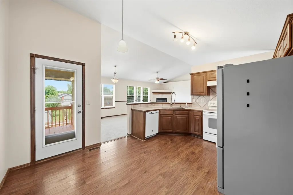 308 W Waterford Court Andover KS 67002