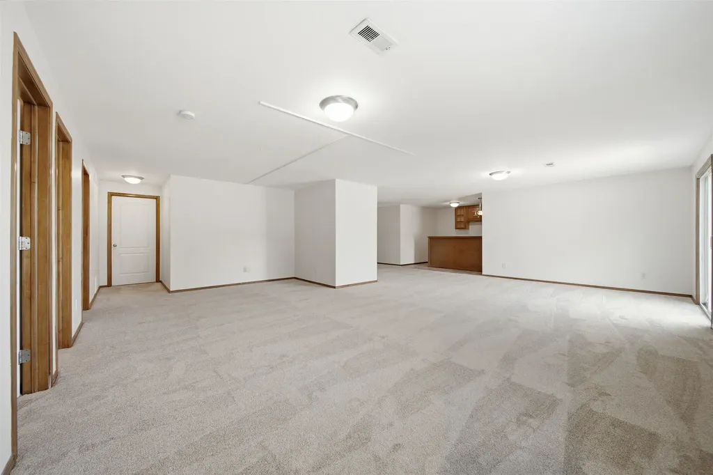 308 W Waterford Court Andover KS 67002