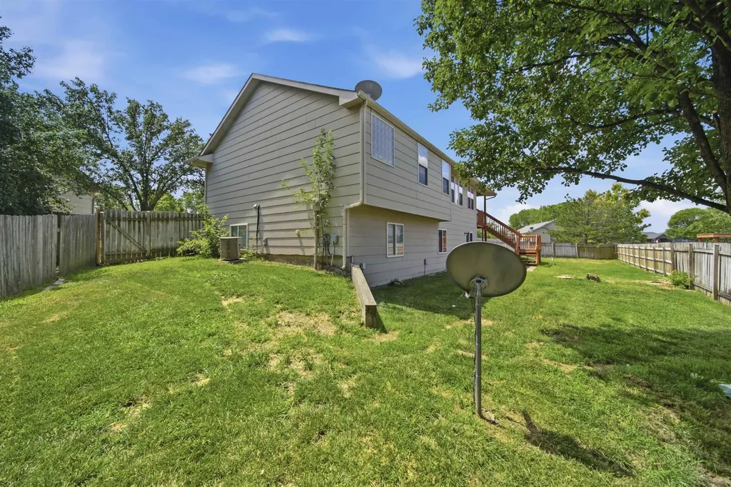 308 W Waterford Court Andover KS 67002