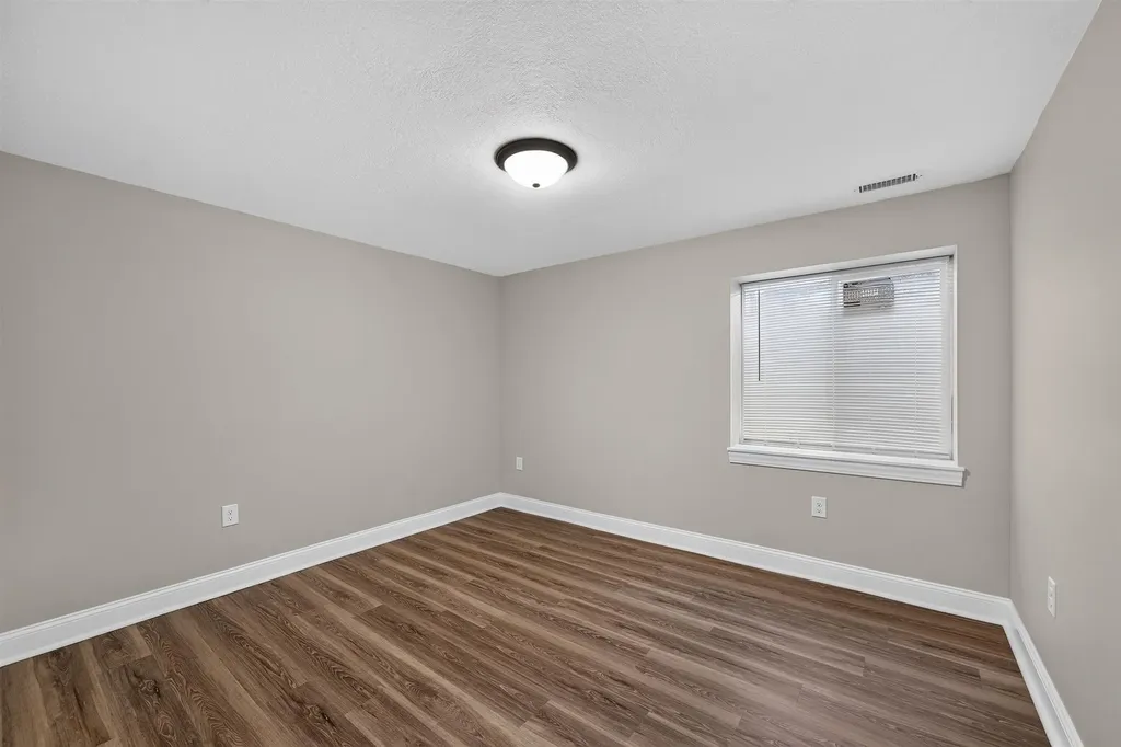 1613 N Kentucky Wichita KS 67235