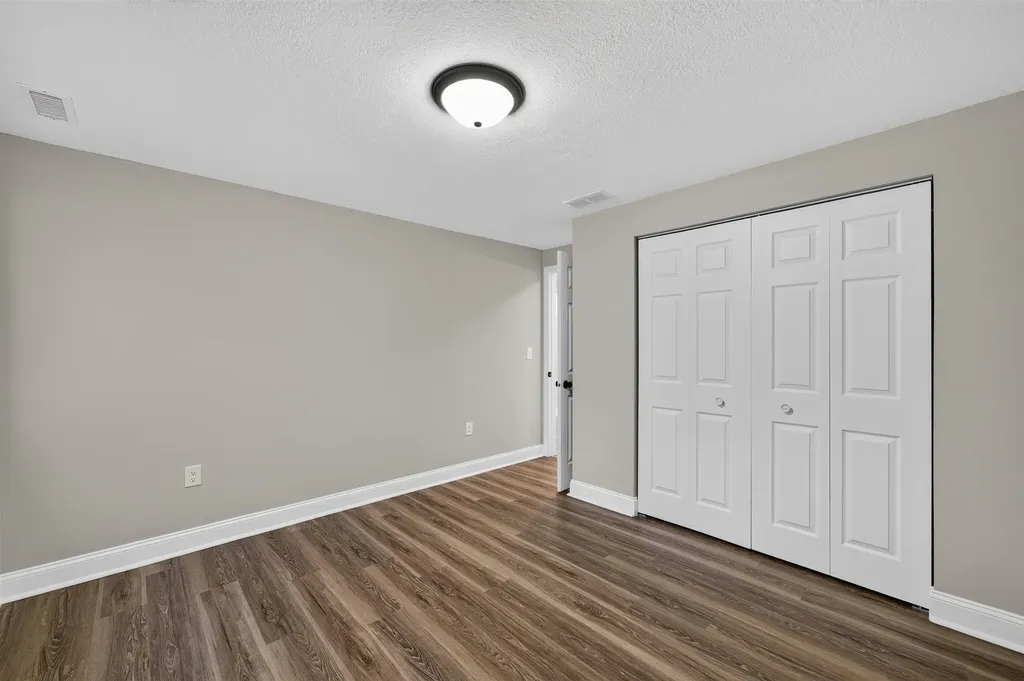 1613 N Kentucky Wichita KS 67235