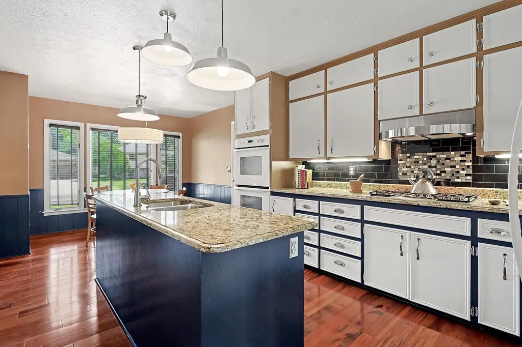 7810 E Pagent Lane Wichita KS 67206
