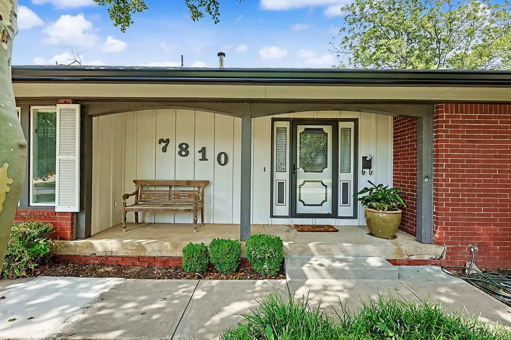 7810 E Pagent Lane Wichita KS 67206