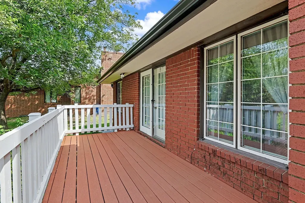 7810 E Pagent Lane Wichita KS 67206