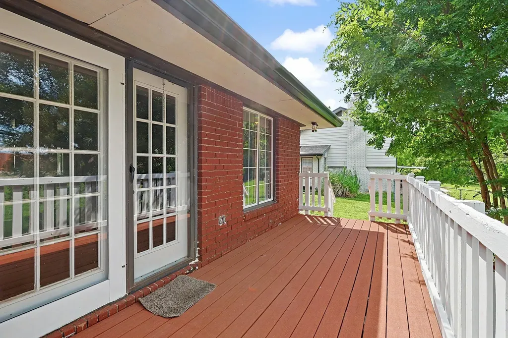 7810 E Pagent Lane Wichita KS 67206