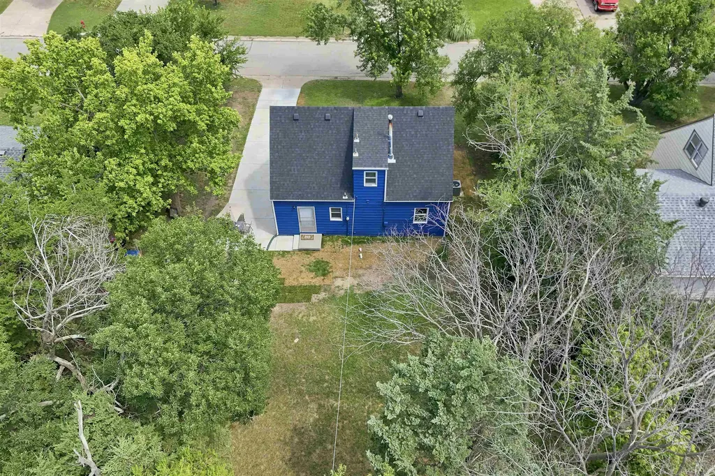 2013 E Fairchild Park City KS 67219