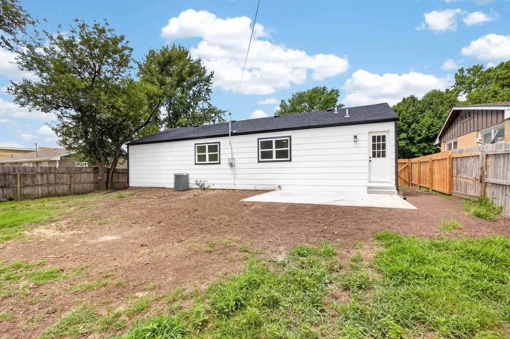 804 Suntset Lane El Dorado KS 67042