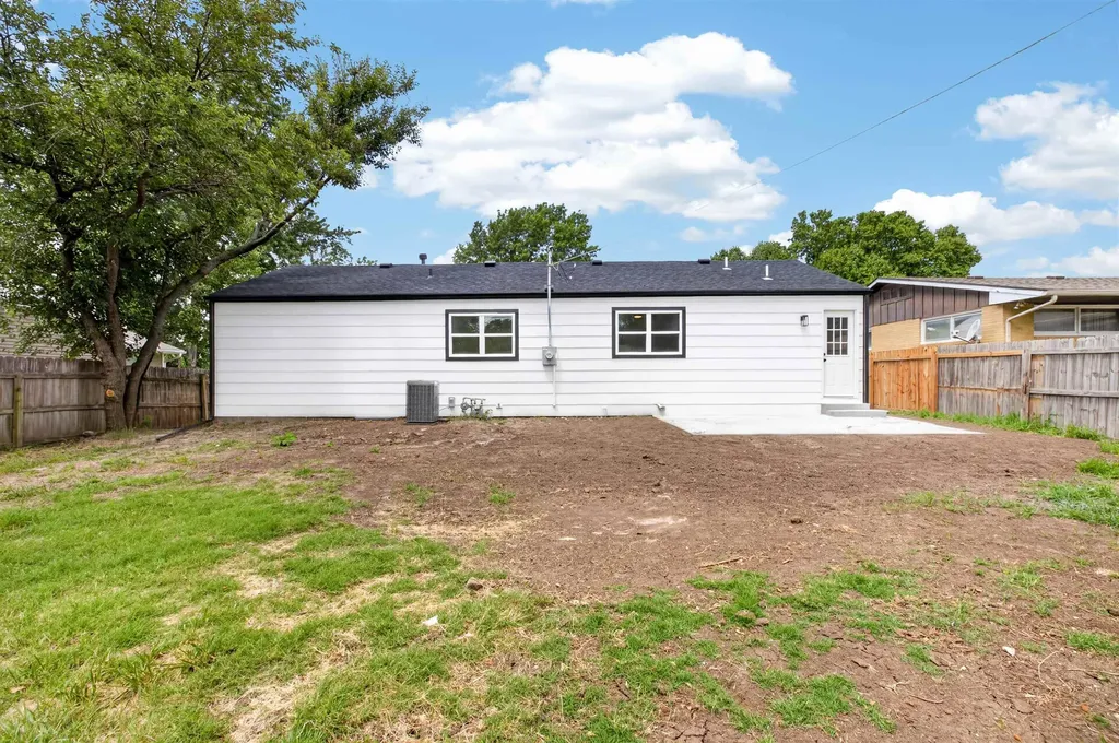 804 Suntset Lane El Dorado KS 67042