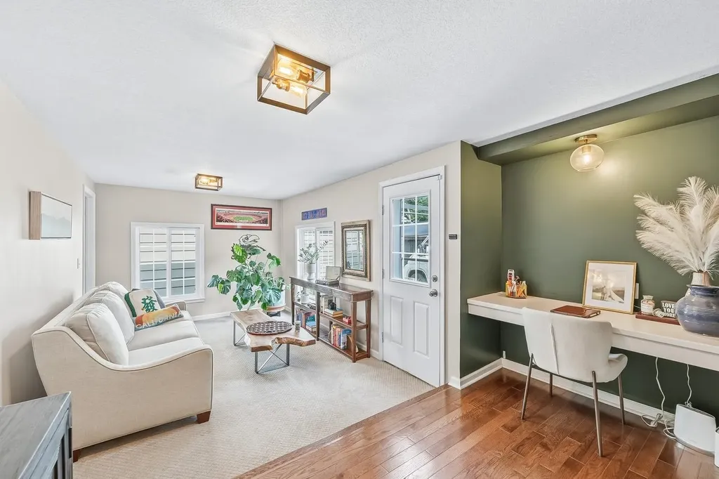 211 N Battin Avenue Wichita KS 67208