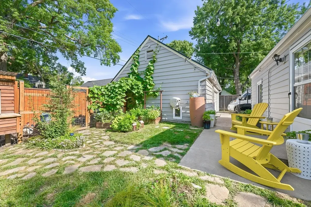 211 N Battin Avenue Wichita KS 67208