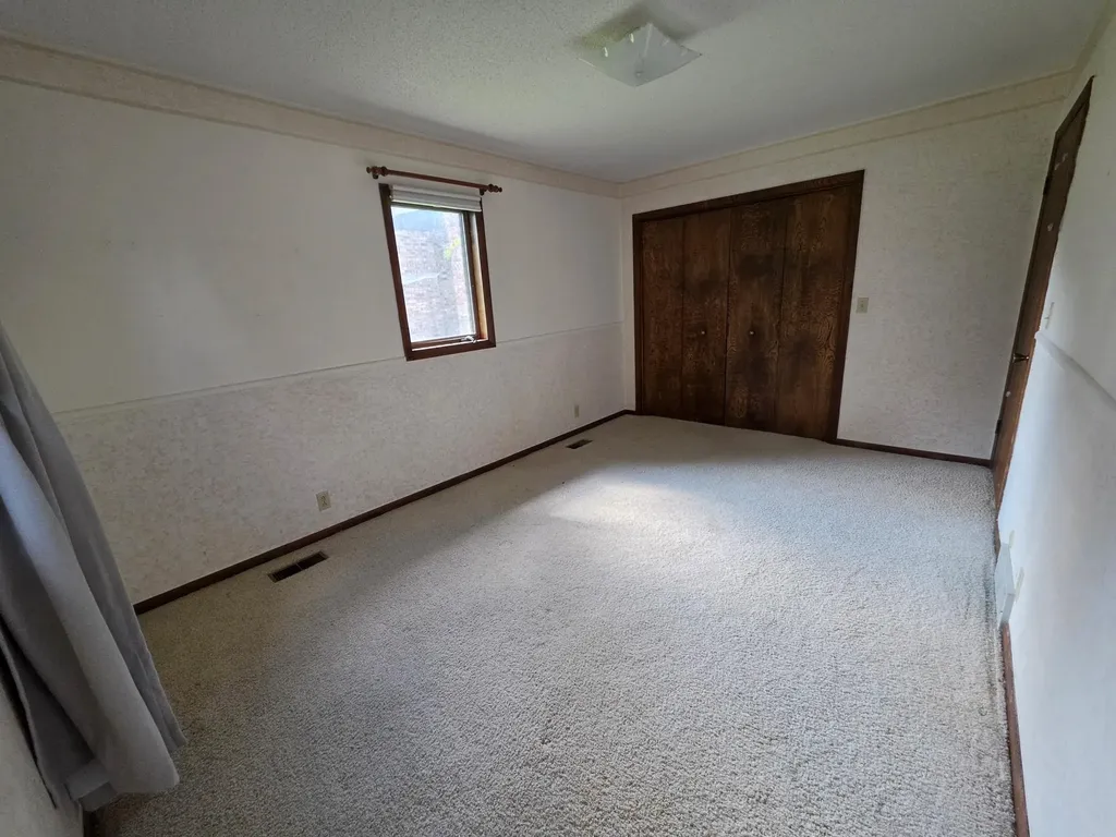 1009 Ruth Ann Drive Dodge City KS 67801