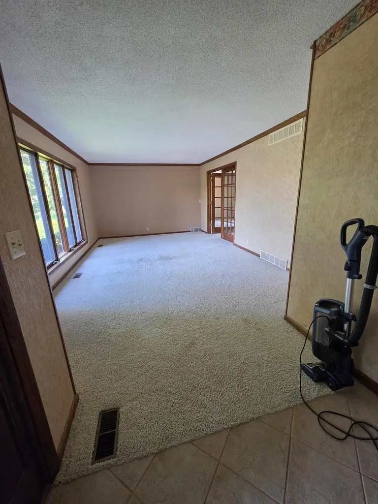 1009 Ruth Ann Drive Dodge City KS 67801