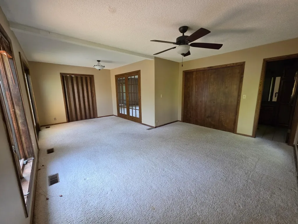 1009 Ruth Ann Drive Dodge City KS 67801