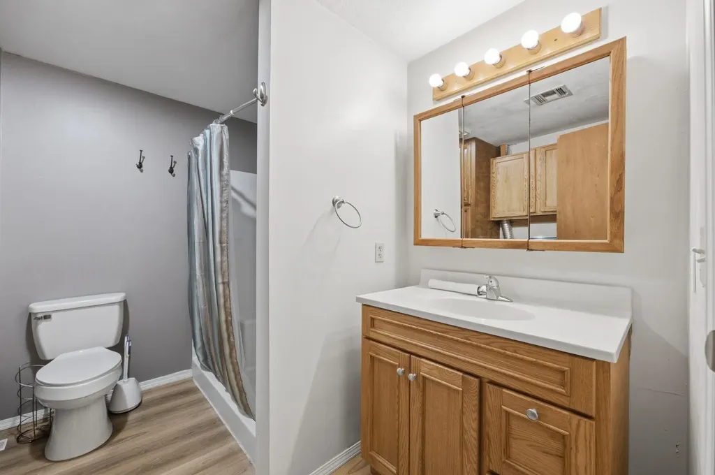 311 N Garfield Street Cheney KS 67025