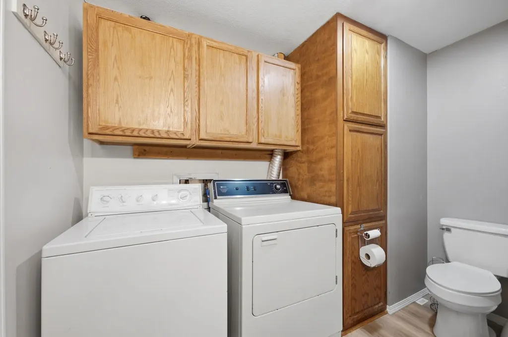 311 N Garfield Street Cheney KS 67025