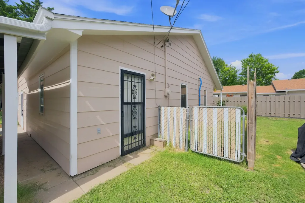 311 N Garfield Street Cheney KS 67025