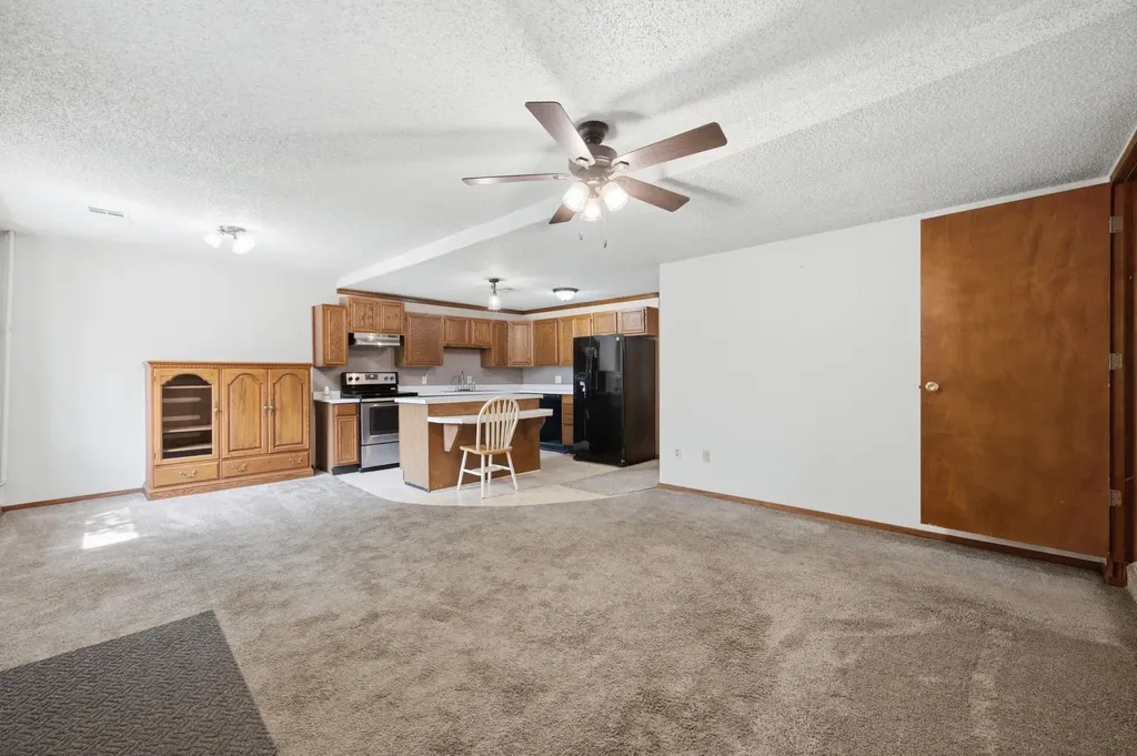 311 N Garfield Street Cheney KS 67025