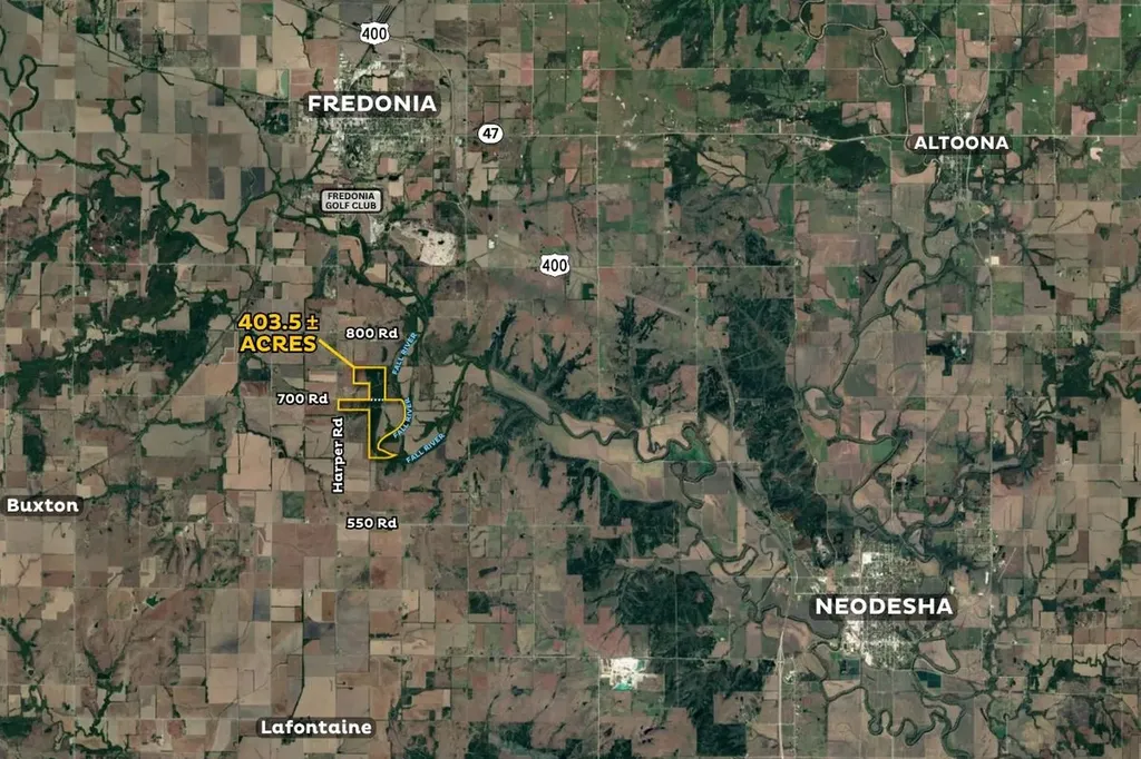 8749 700 Road Fredonia KS 66736