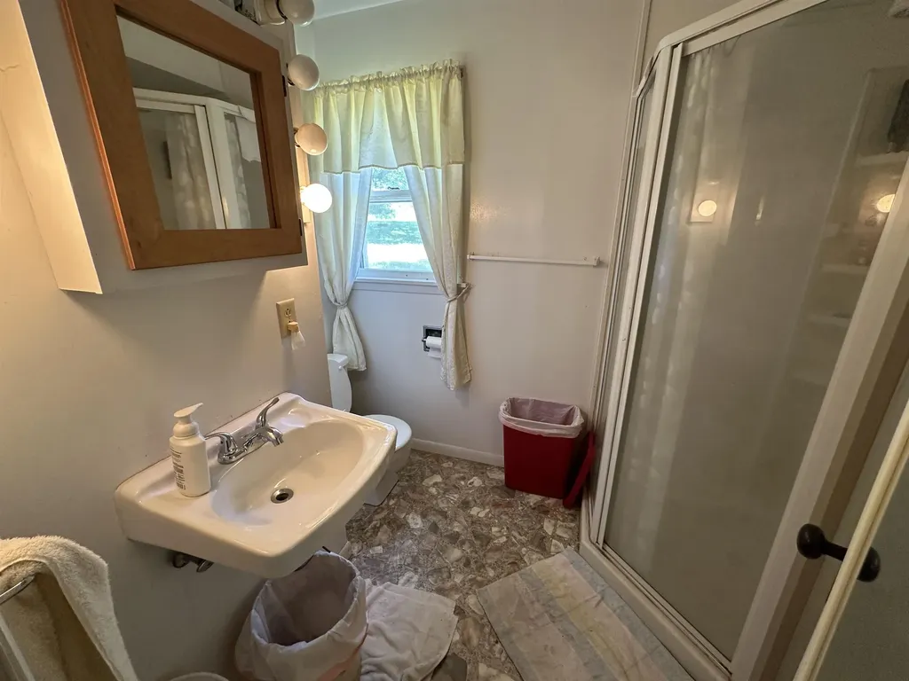 8749 700 Road Fredonia KS 66736